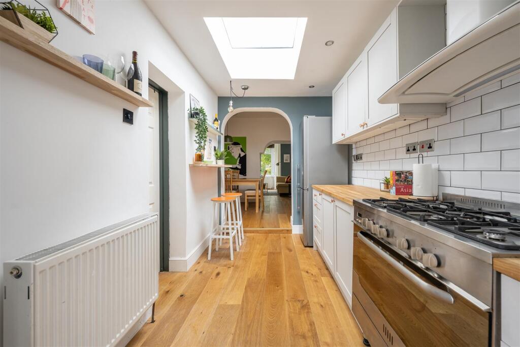 Trumpington Road, E7