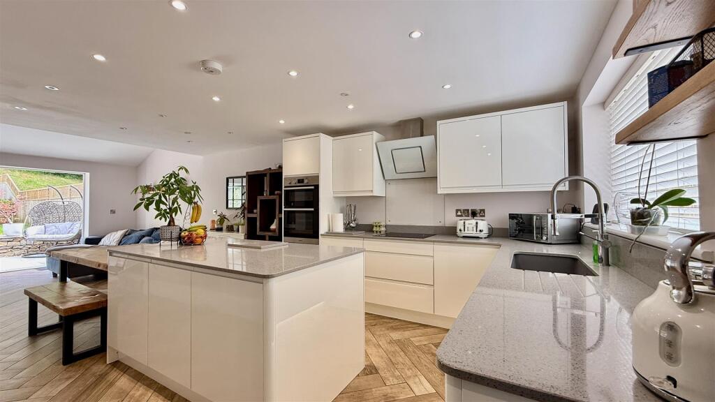 lounge/kitchen/diner