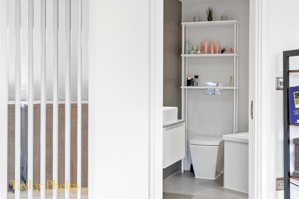 Lounge-Kitchen-2.jpg