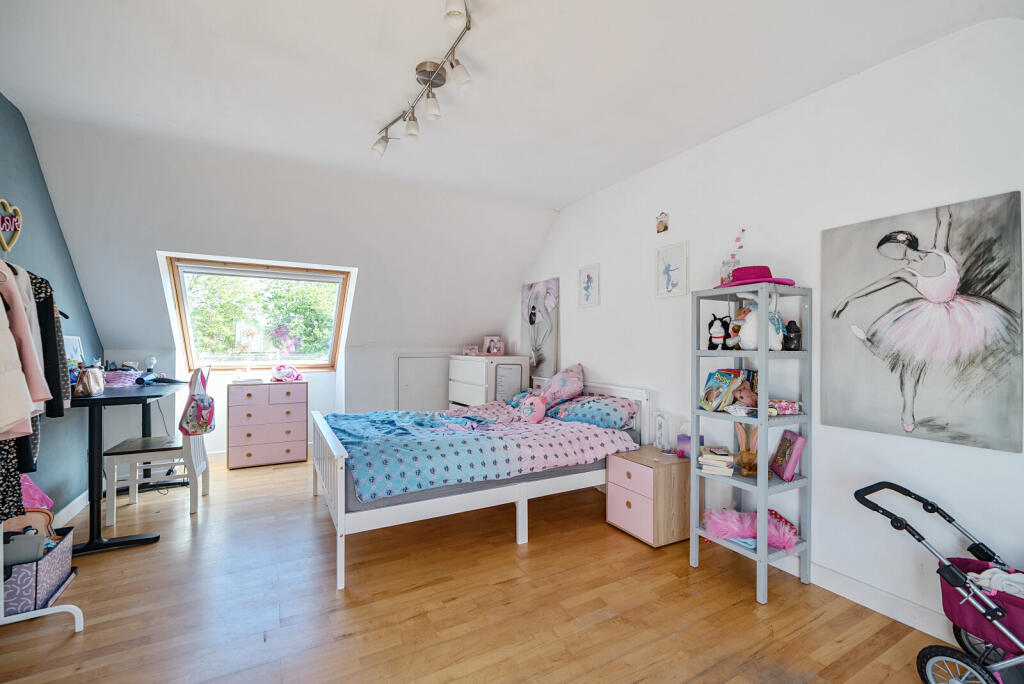 23-681b42a2996e1-...