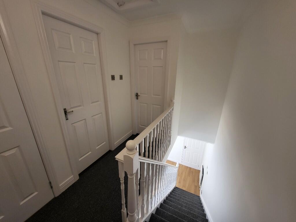 Upper landing
