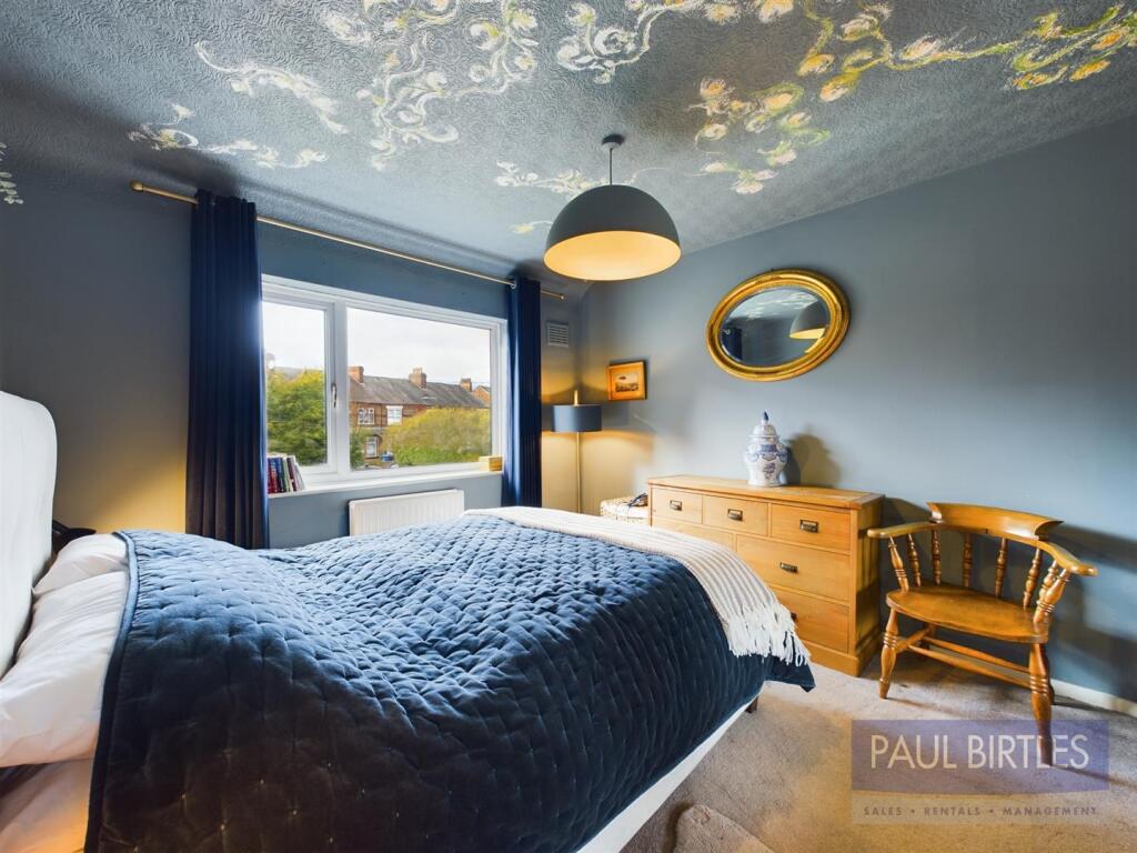 CAM01301G0-PR0565-STILL021.jpg