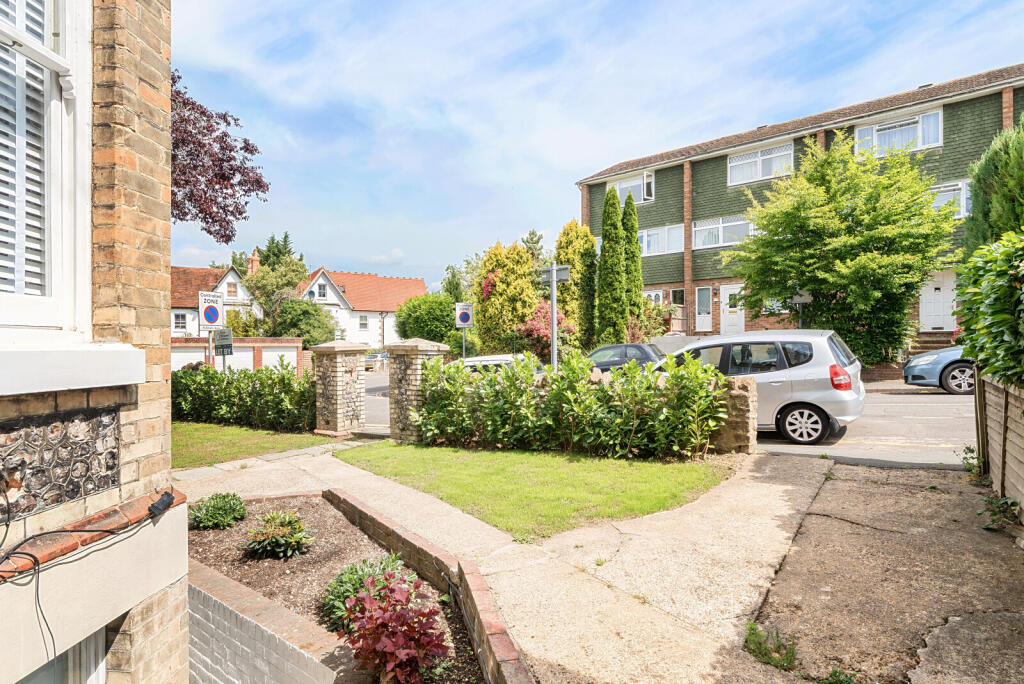 1310826-5-6851472...