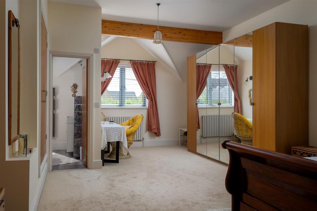 59 - The Bee Garden - GL7 5JF - Web.jpg