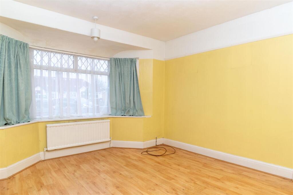 Sunningdale Rd-01.jpg