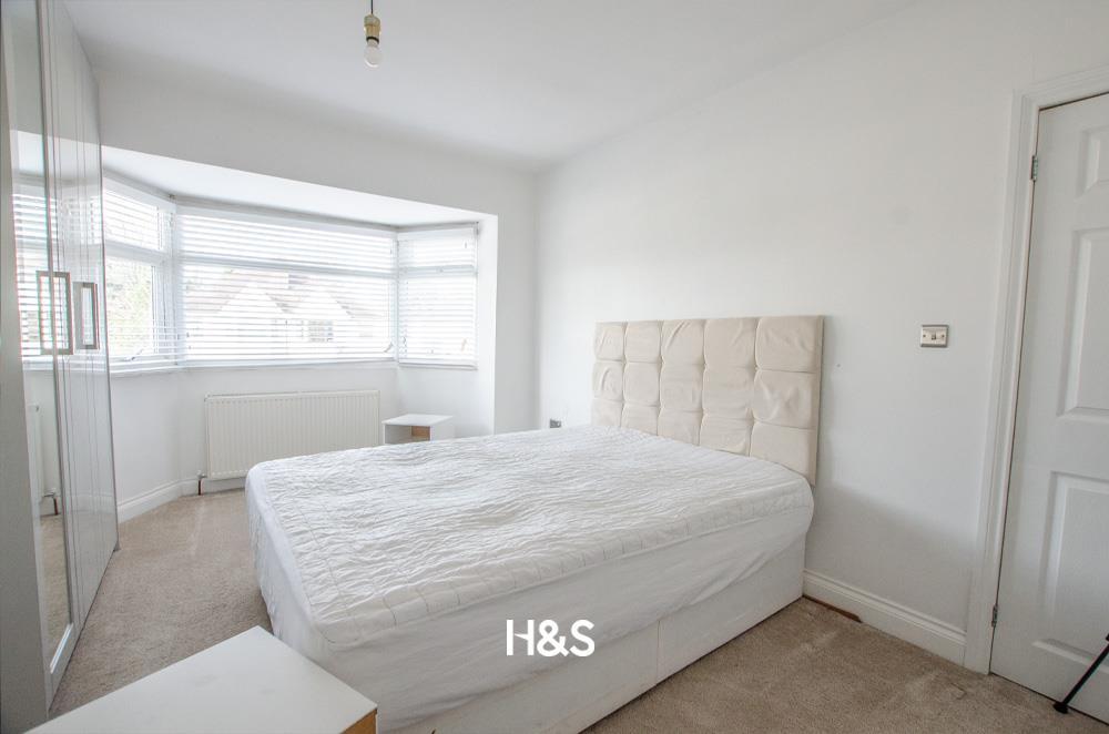 100 cropthorne road - bedroom 1..jpg