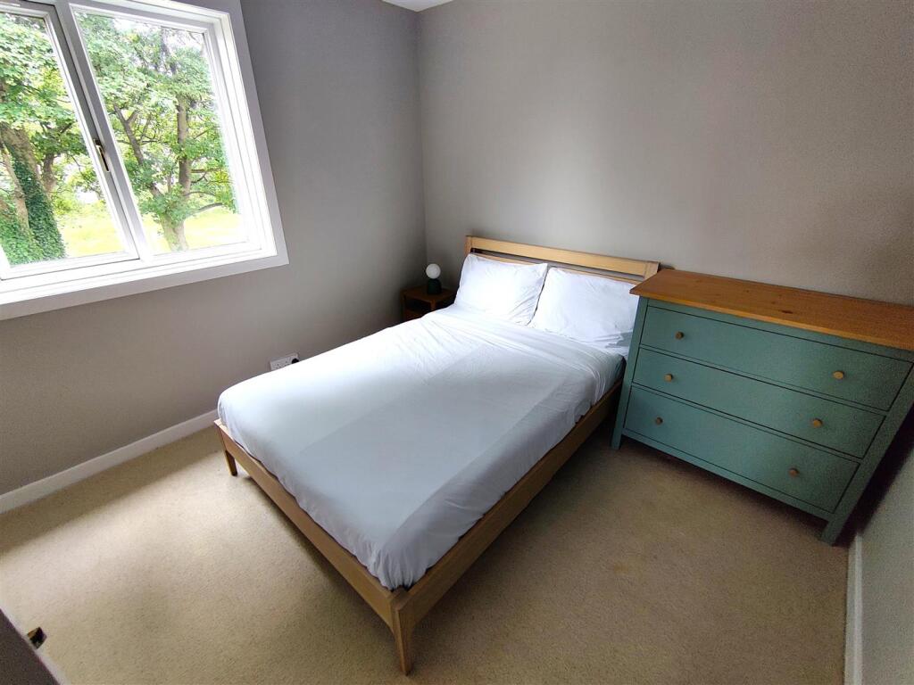 07_bedroom1.jpg
