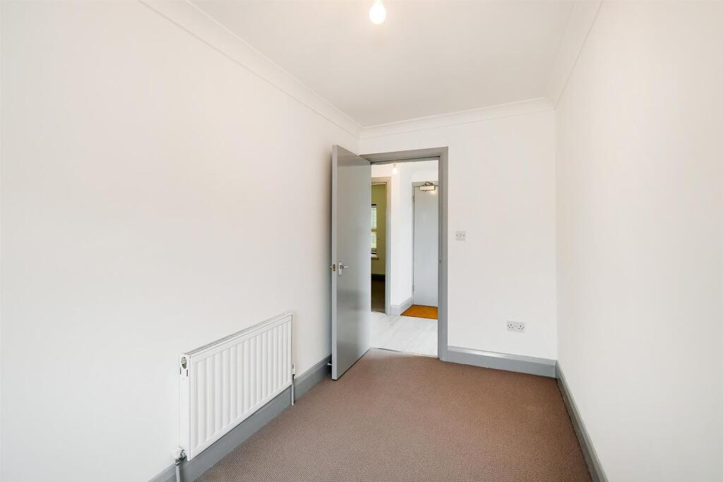 20 North Birkbeck Road - Flats 2, 3, 4-41_web.jpg