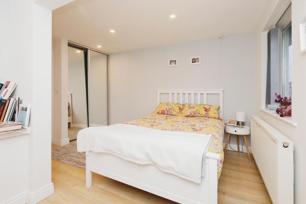 BEDROOM NO.3