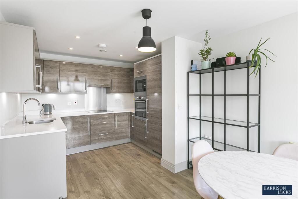 Ellerton Road, Surbiton