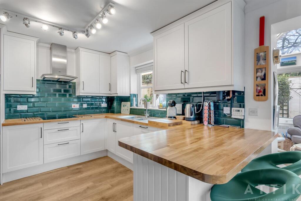 8 Blyth Mews, Halesworth, IP19 8FB (27).jpg