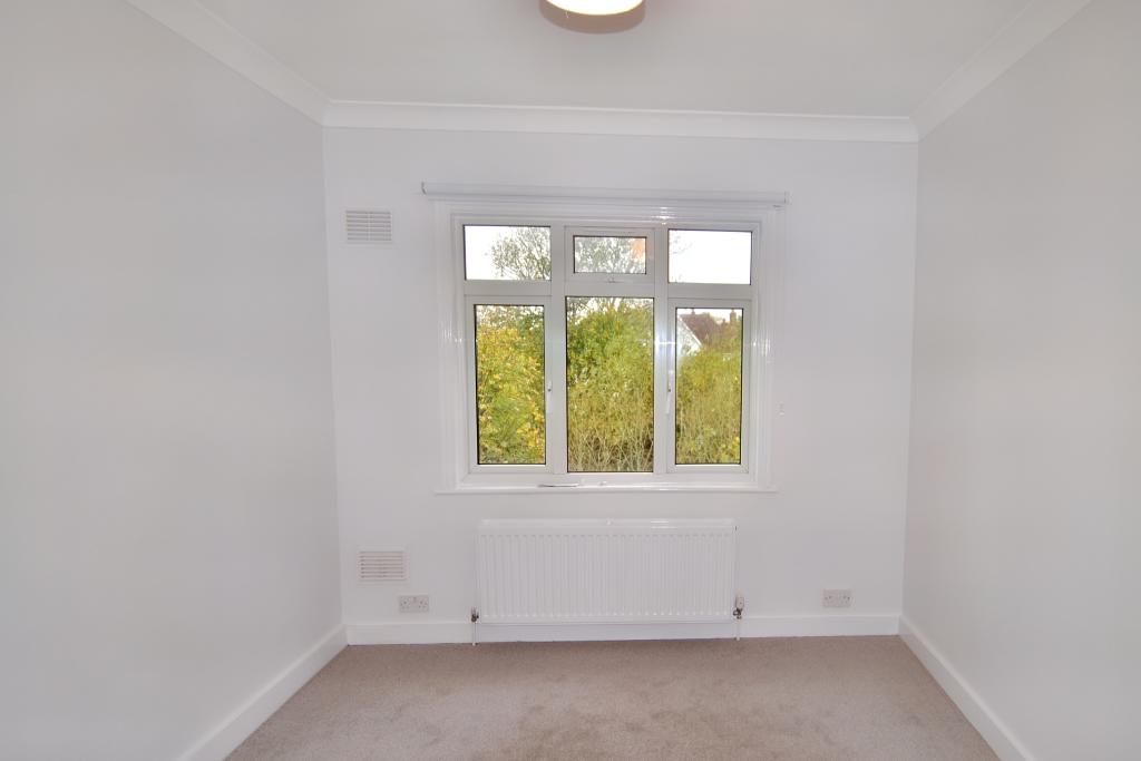 4.bedroom.JPG