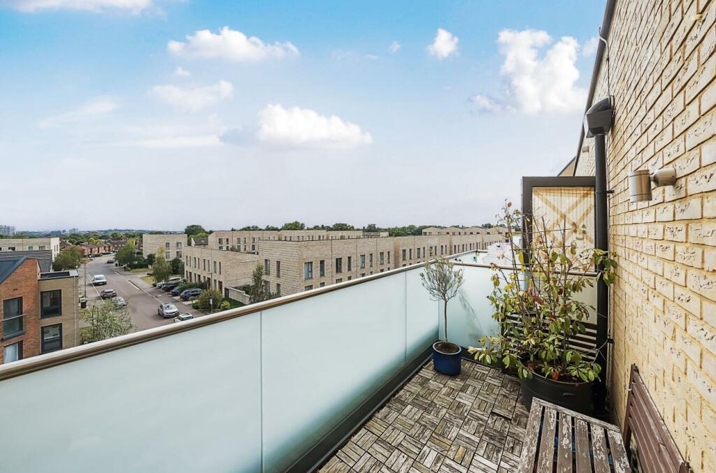 Davidson Frost-Wellings, DFW, Earlswood Close, Edg