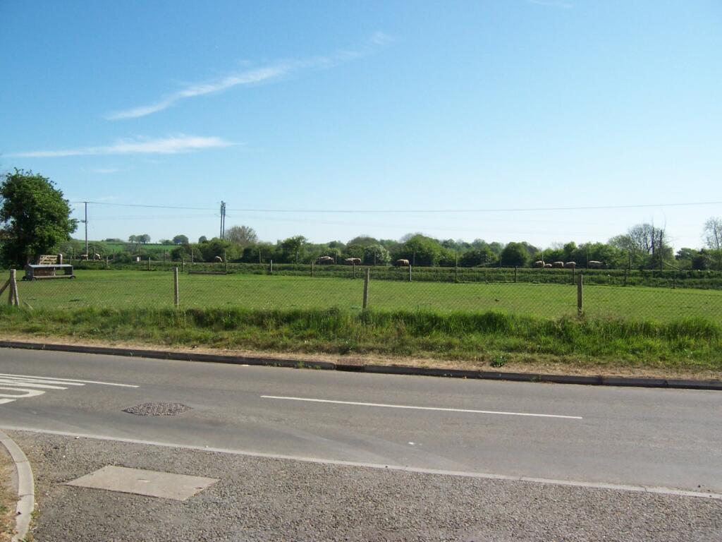 2 Meadow Cottages 