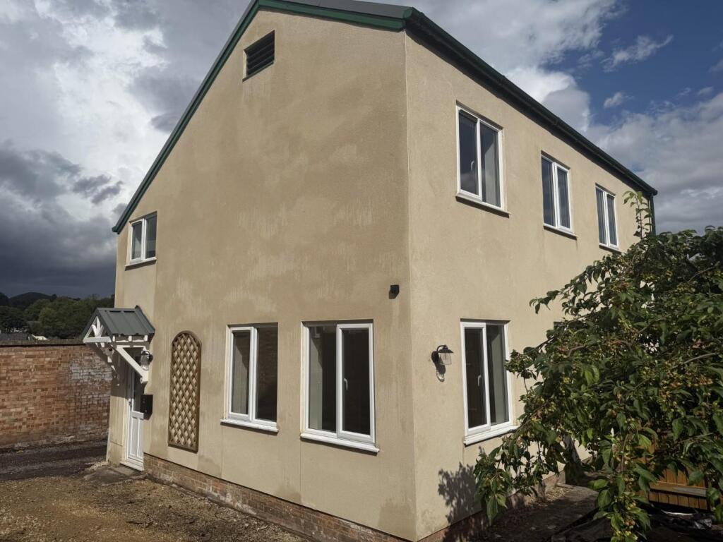 5a water street - house side.jpg
