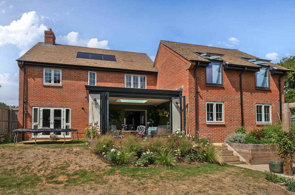 1332223-4-688a2d4...