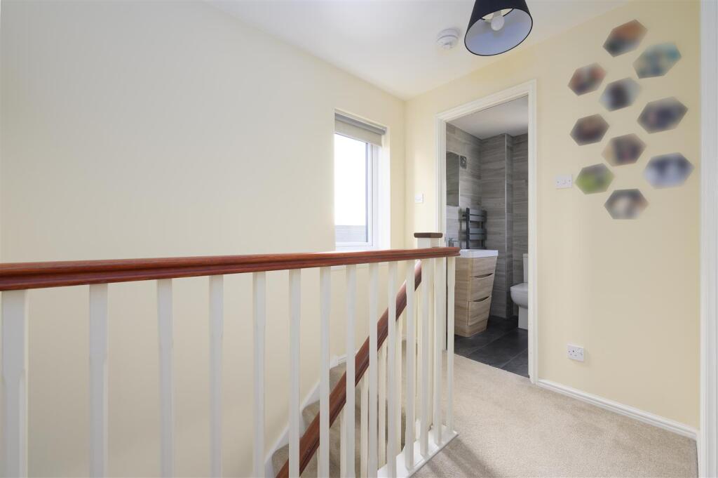 11 Teal Place 015.jpg