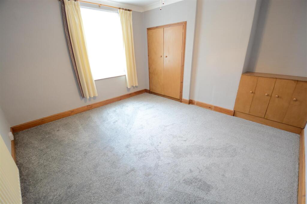 BED 1 (FIRST FLOOR)