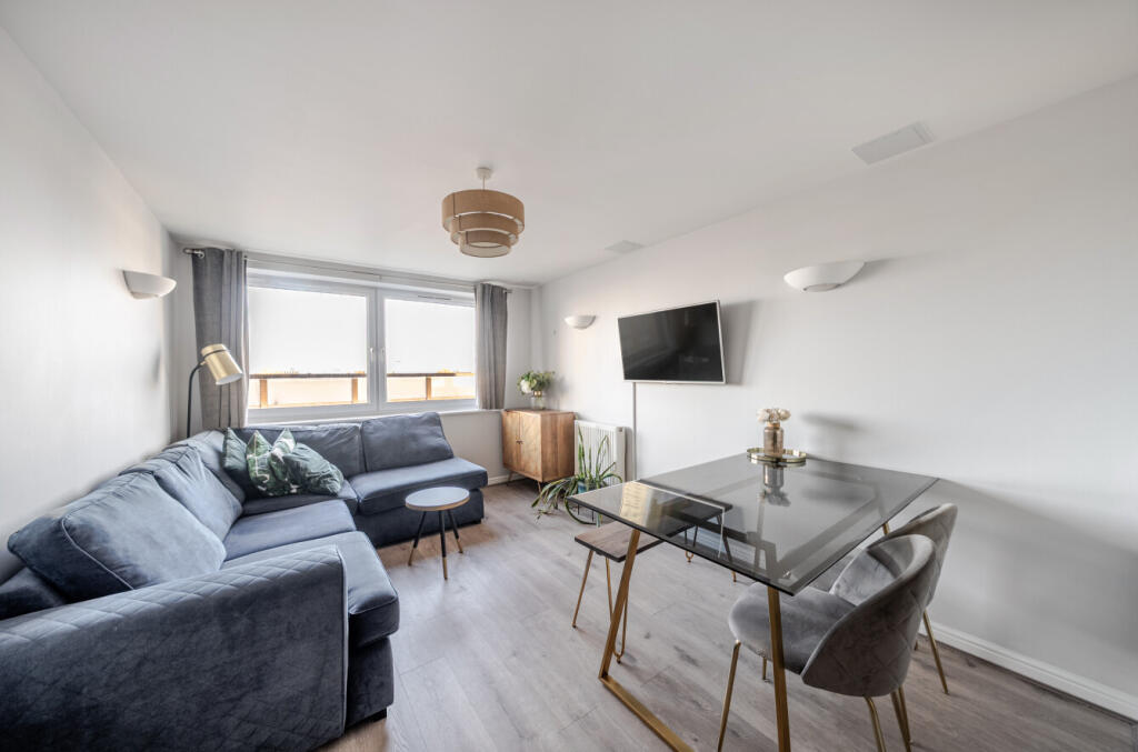 1384138-9-6929cac...