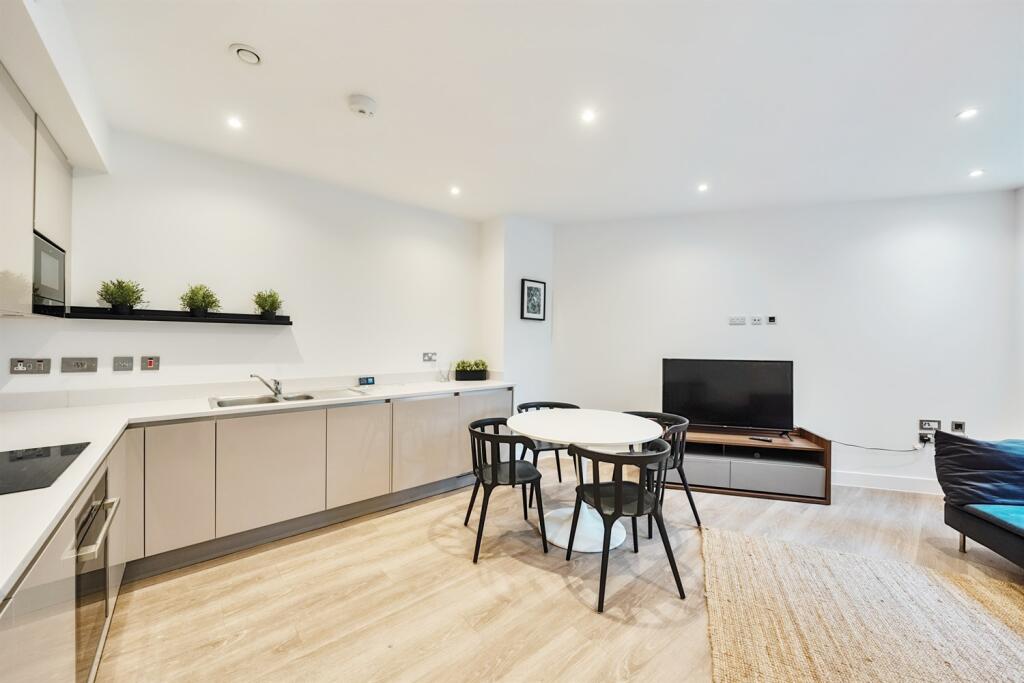 LIVING ROOM/KITCHEN