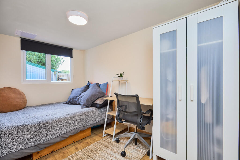 Edward Knight 202...