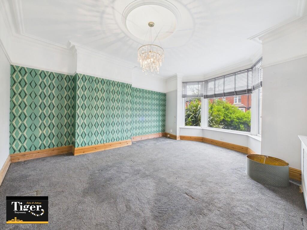 CAM03440G0-PR0300...