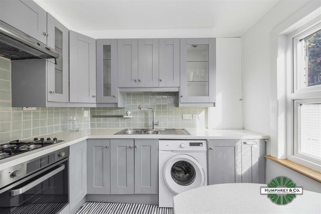 17B  Ambleside Road -006.jpg