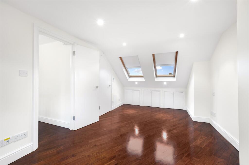 76 Pepys Road,23.jpg