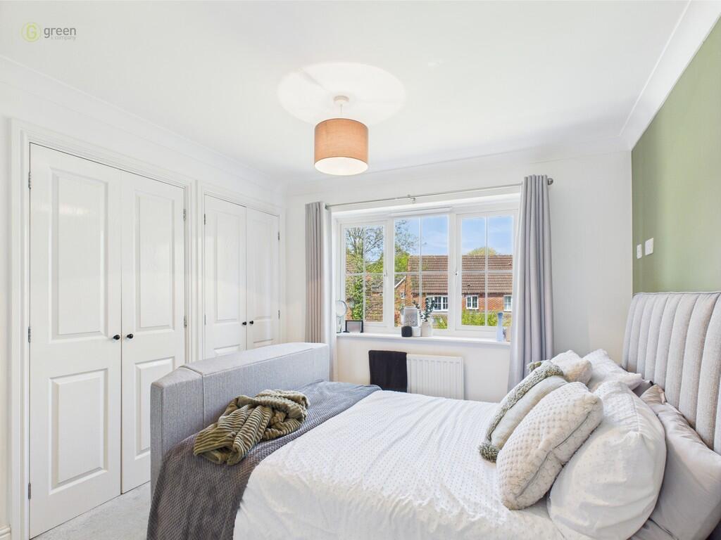 CAM03830G0-PR0142...