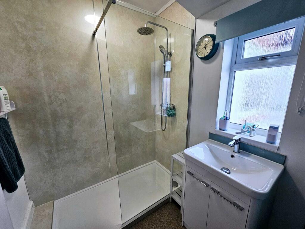 ee20fd8e-da28-4cb1-bfb4-293a43371aab