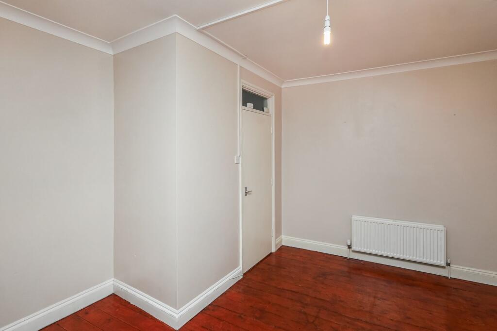 Ground Floor Flat, 37 St Stephen's Road, Bow, London E6 1AN