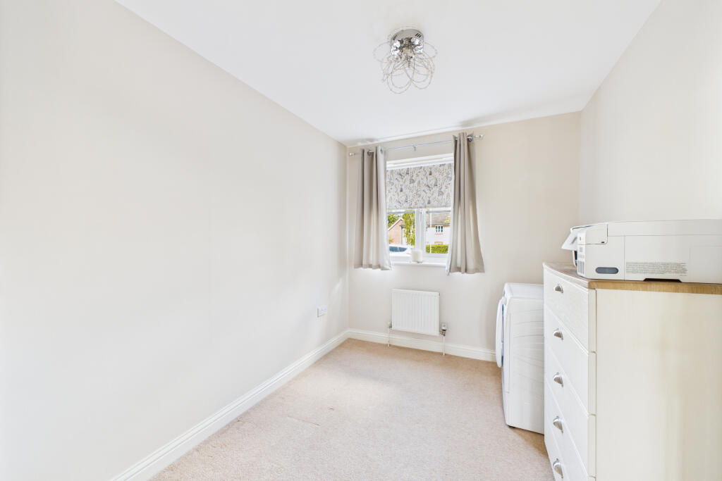 CAM05454G0-PR0020-STILL004