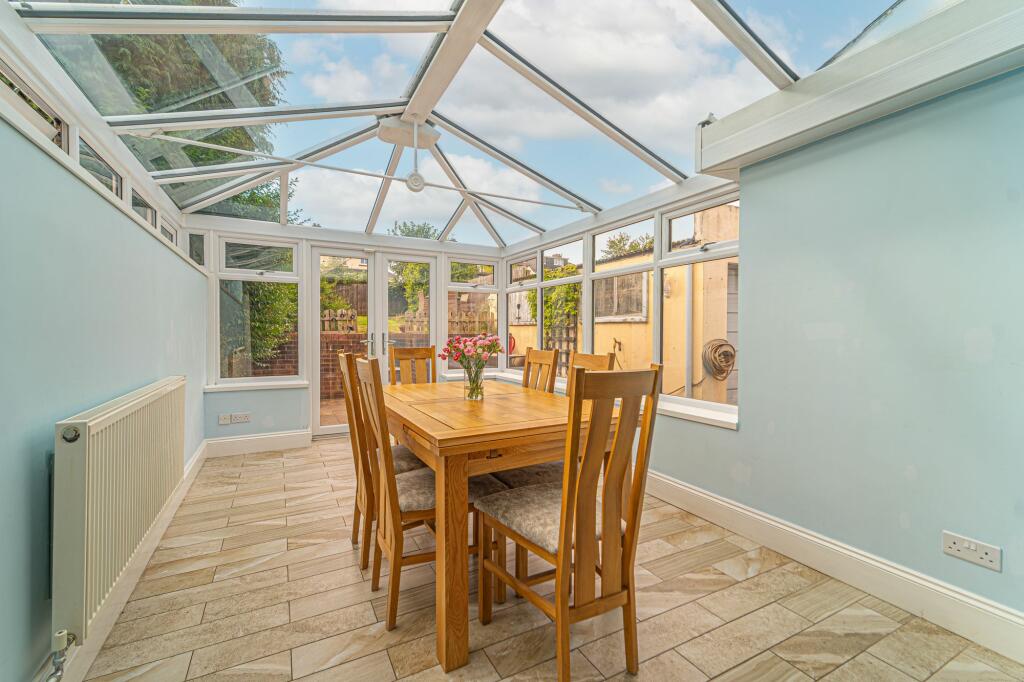 Kitchen/Diner/Conservatory