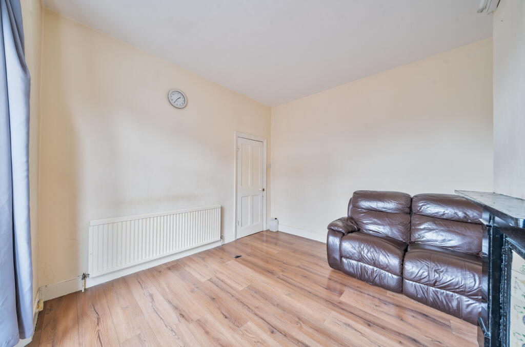 1300382-9-682f67e...