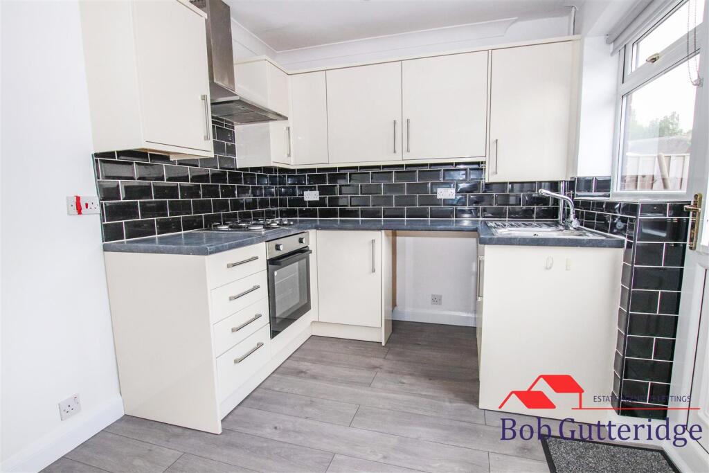 FITTED KITCHEN/DINER