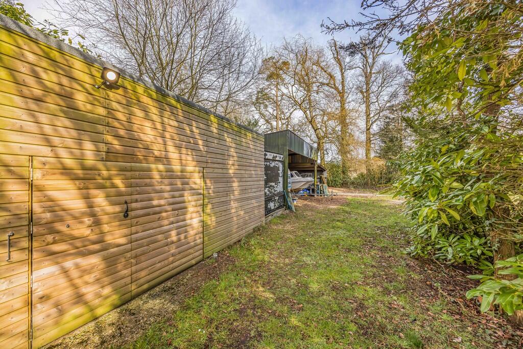 Sunnycroft, North...