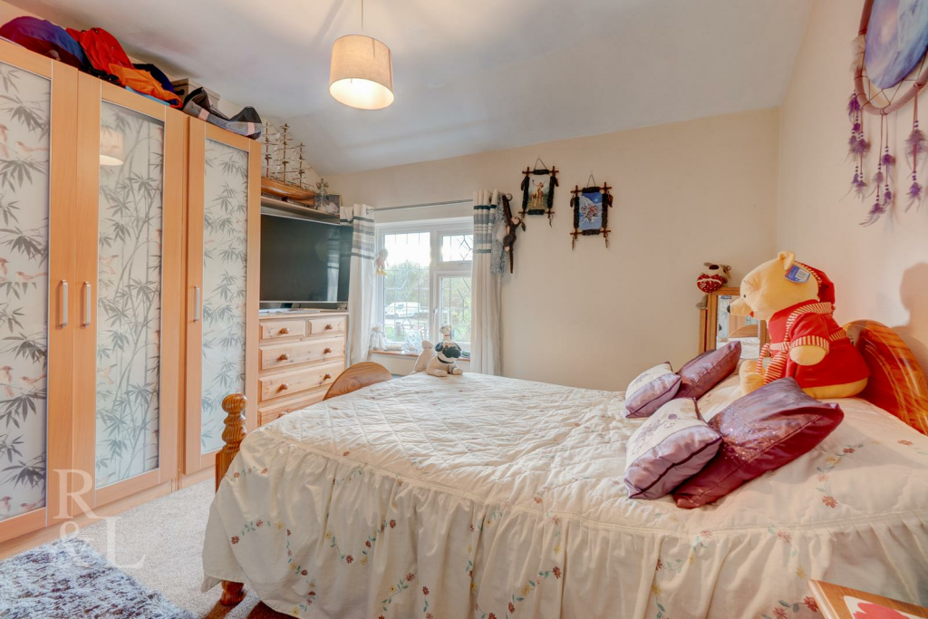 Moira Close  (12).png