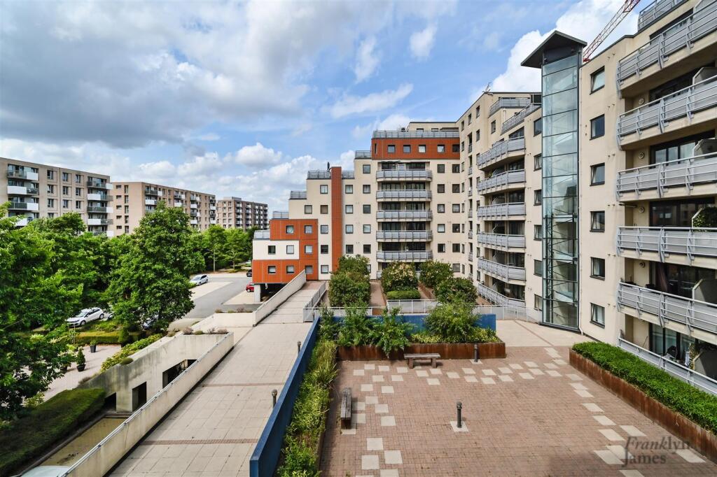 Wards-Wharf-Approach (10).JPG