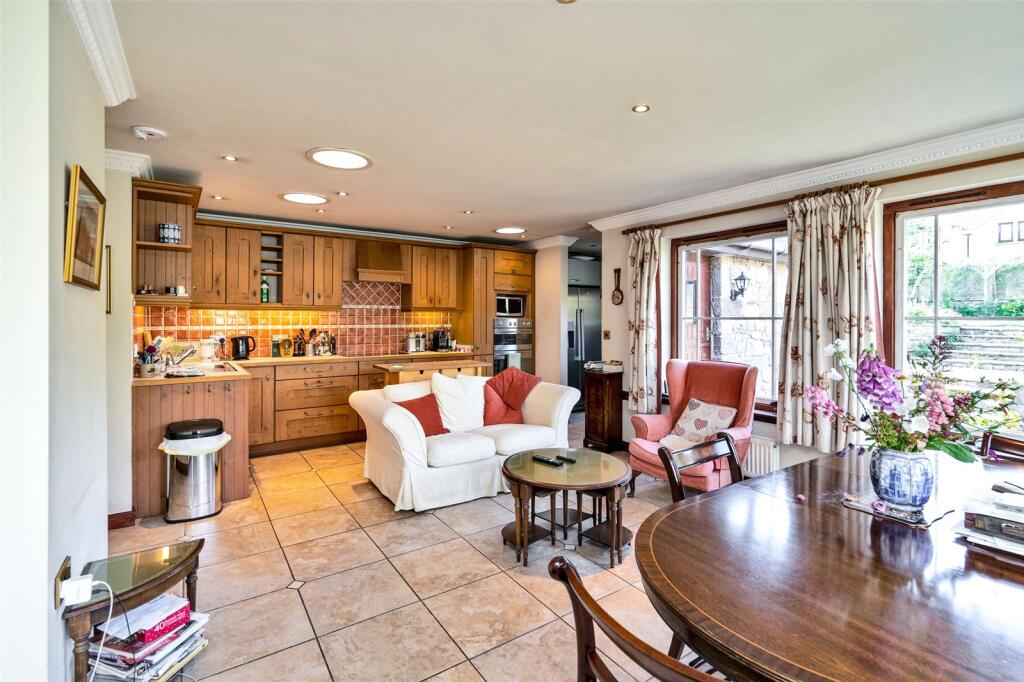 Dining Kitchen