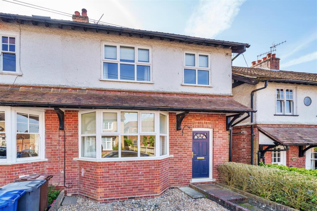 Outside front aspect.jpg