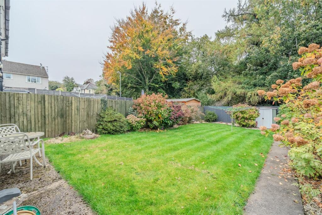 2 Tynewydd North Close-17.jpg