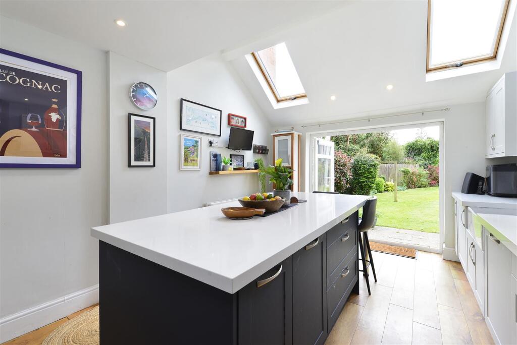 20 Mead Road (17).jpg