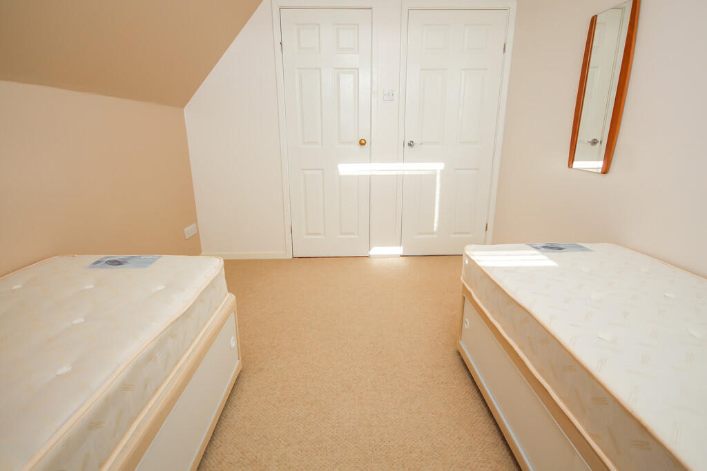 59 Kirkfield - Sm...