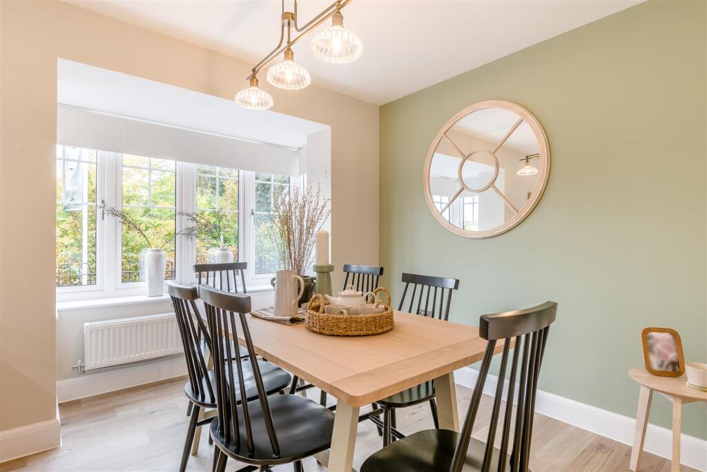 8666907-interior03.jpg