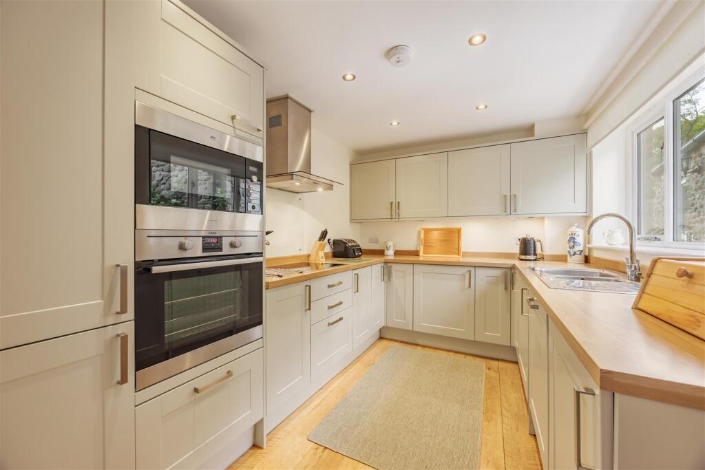 Millers Retreat Kitchen