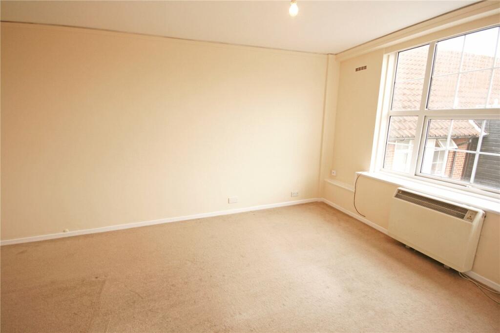 Studio Room