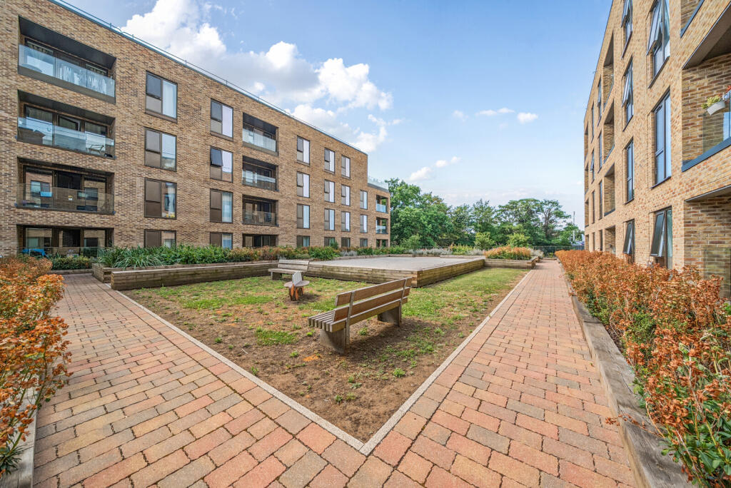 1315795-3-685e62c...