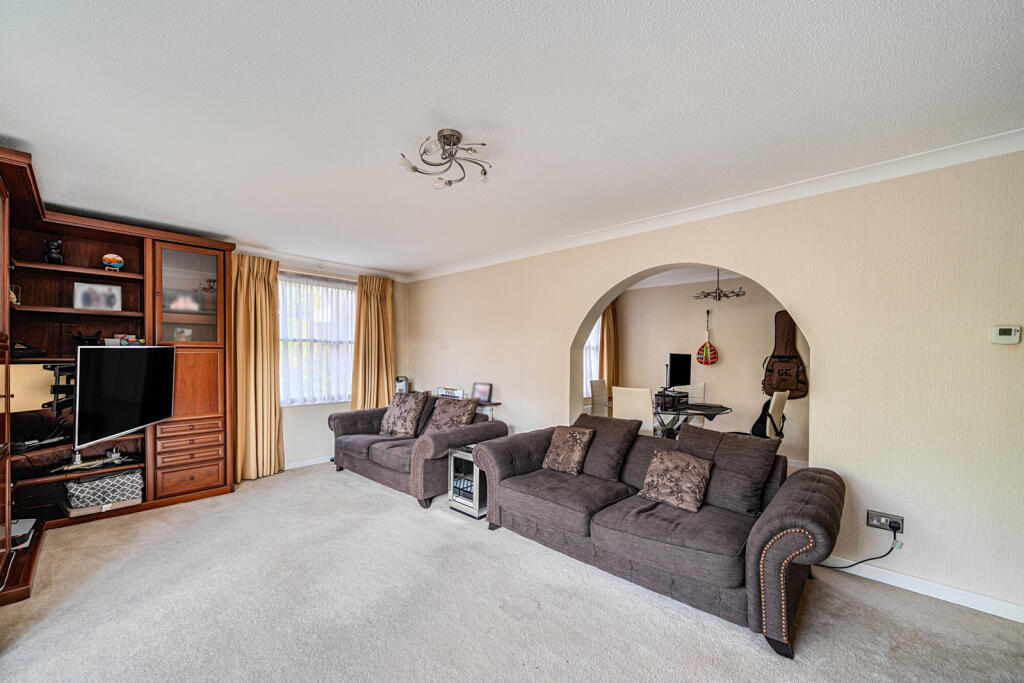 1370397-15-68fb9b...