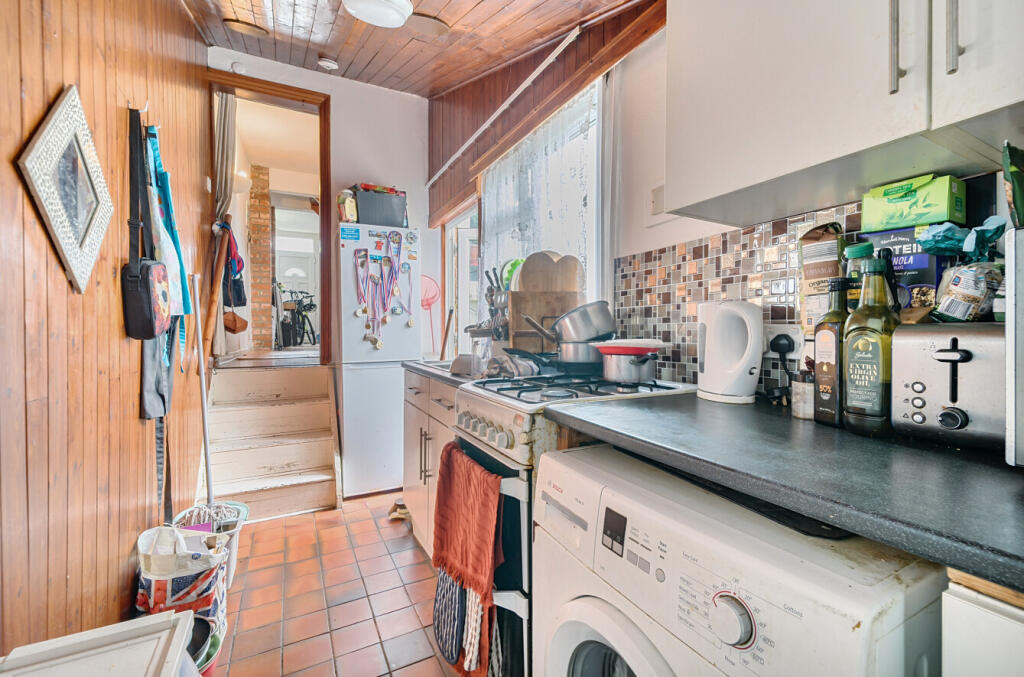 1332802-11-6890a3...