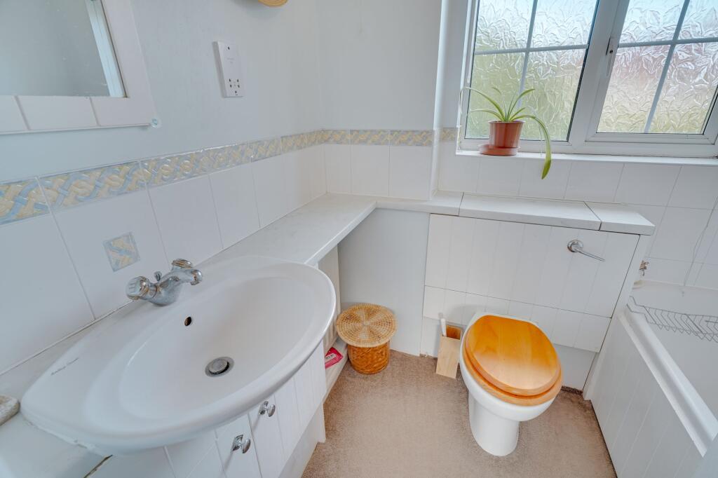 Main bathroom